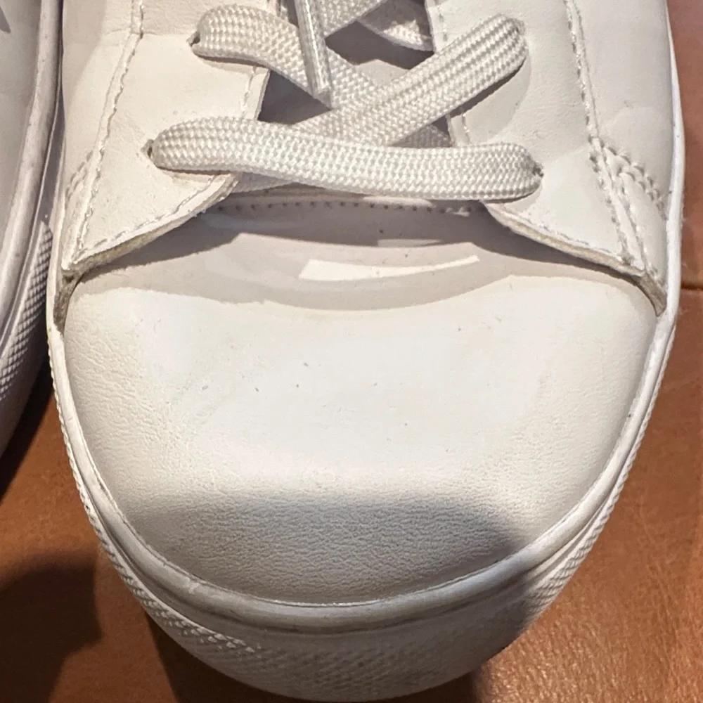 Tommy Hilfiger Men's Classic White Sneakers - Picture 10 of 13